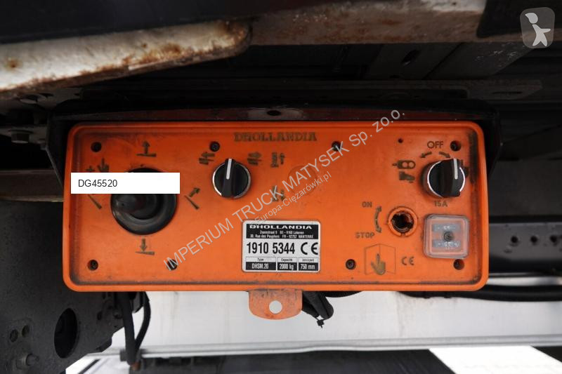 Camion Renault T 440 / 6X2 / SOLÓWKA / FIRANKA...
