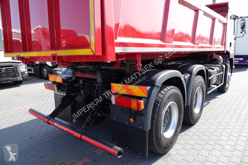 Camión MAN TGA 33.390 / 6X4 / WYWROTKA 2...
