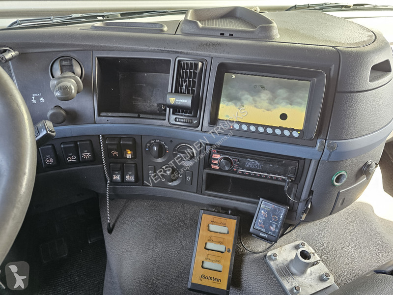 Kamion Volvo 440 / 10X4 / TIPPER / HUB...