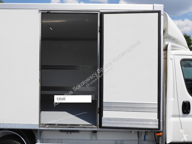 Camion Peugeot BOXER CHŁODNIA KONTENER 0*C 8...