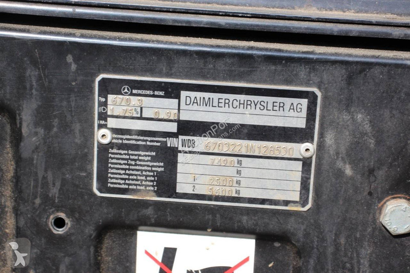 Camion Mercedes 670.3