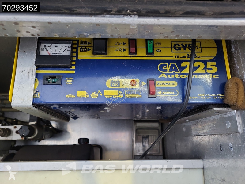 Kamion Volvo 180 FL 4X2 NL-Horsetruck 4 Horses...