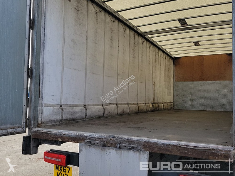 Camion  CF230
