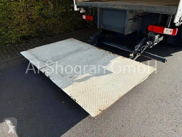 Kamion Renault 280...