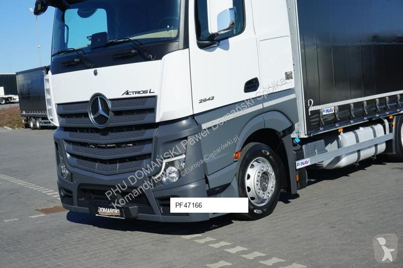 Kamion s návěsem Mercedes / TANDEM