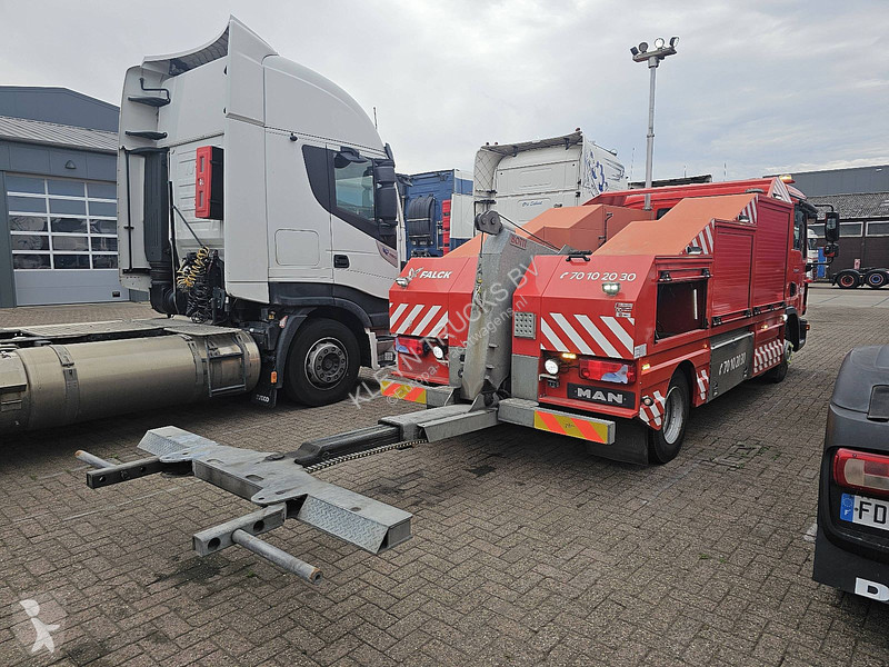Kamion MAN 8.220  BOTTIE LIFT 8 TON