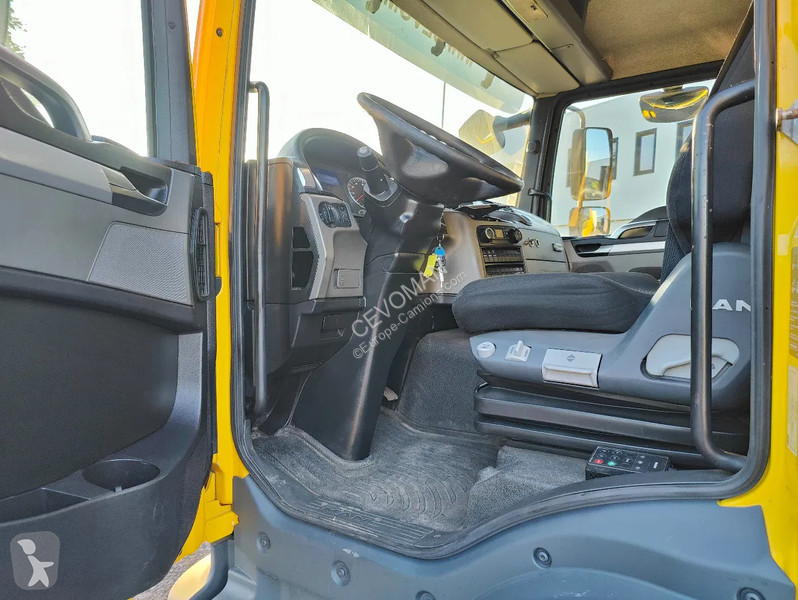 شاحنة MAN 18.250 Open box + HIAB 166-3