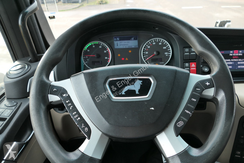 شاحنة MAN TGX 26.420 6x2 KLIMA AHK Lenkachse