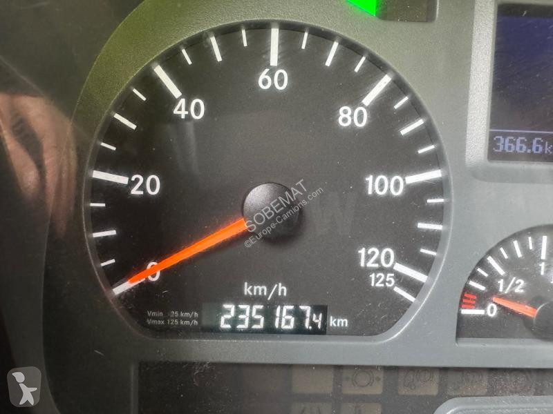 شاحنة Mercedes 1829 NL