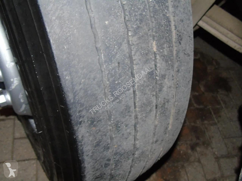 شاحنة Renault 410DXI + 8X4 + MANUAL + SPRING