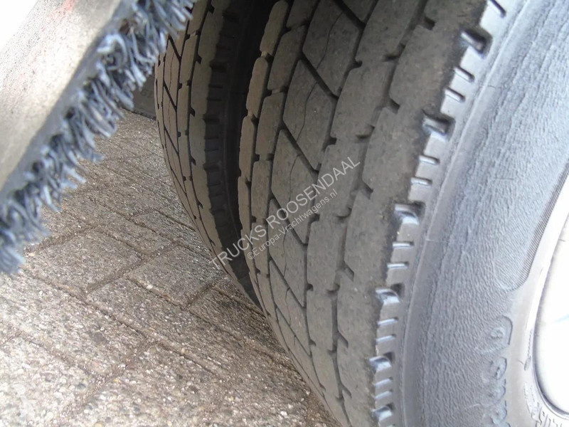 شاحنة Iveco 120E21 euro 6 + lift + lot in stock
