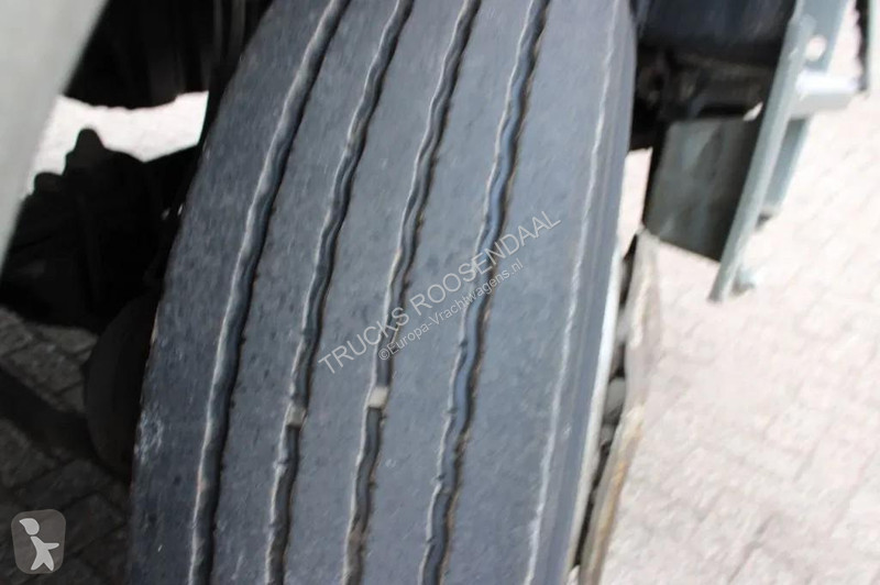 شاحنة Mercedes 2633 + 6x2 + euro 5 + manual