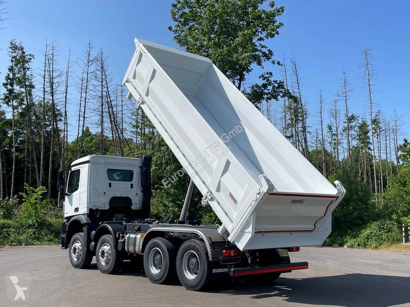 Lastbil Mercedes 4145 Mercedes-Benz 4145 8X4...