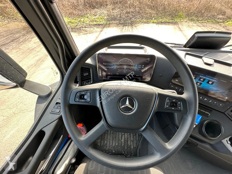 شاحنة Mercedes 4145 Mercedes-Benz  5 4145 8X4...
