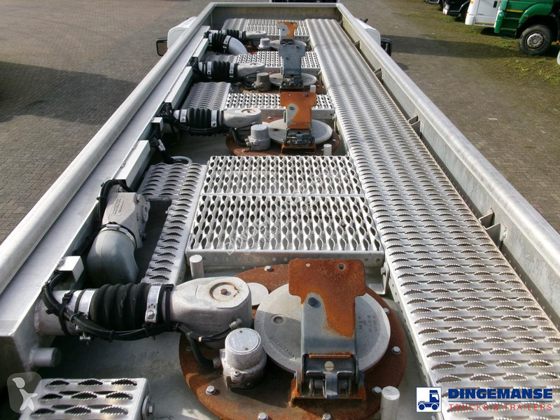 Lastbil Volvo 280 4X2 fuel tank 13.6 m3 / 4...