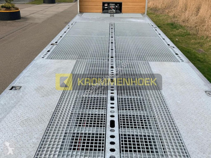 شاحنة Volvo FM 500 8x2 Machine transporter | New