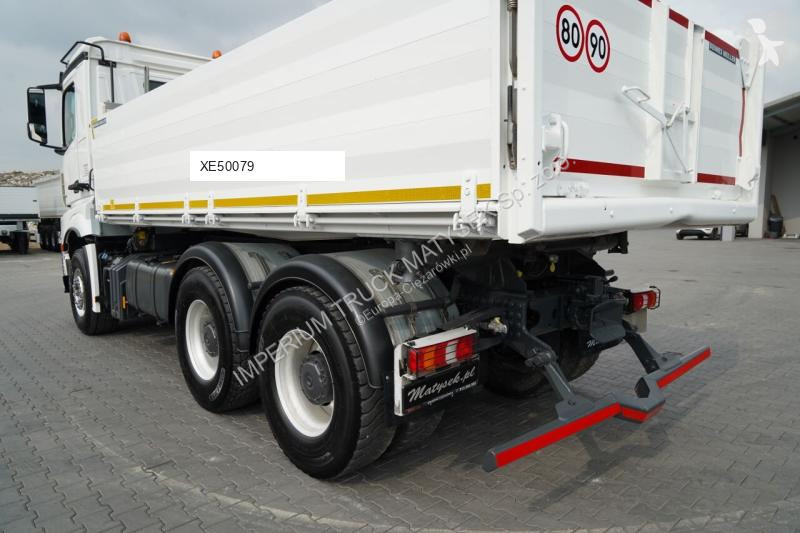 شاحنة Mercedes AROCS 2658
