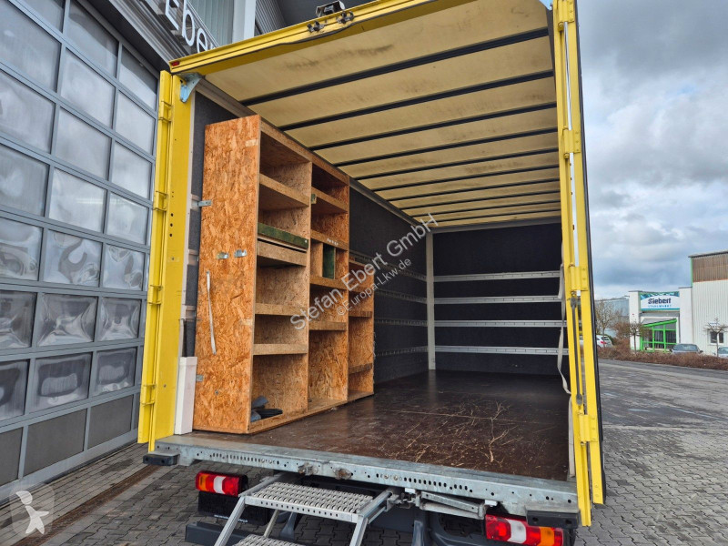 شاحنة Mercedes 816 4x2 Möbelkoffer 3 Sitze