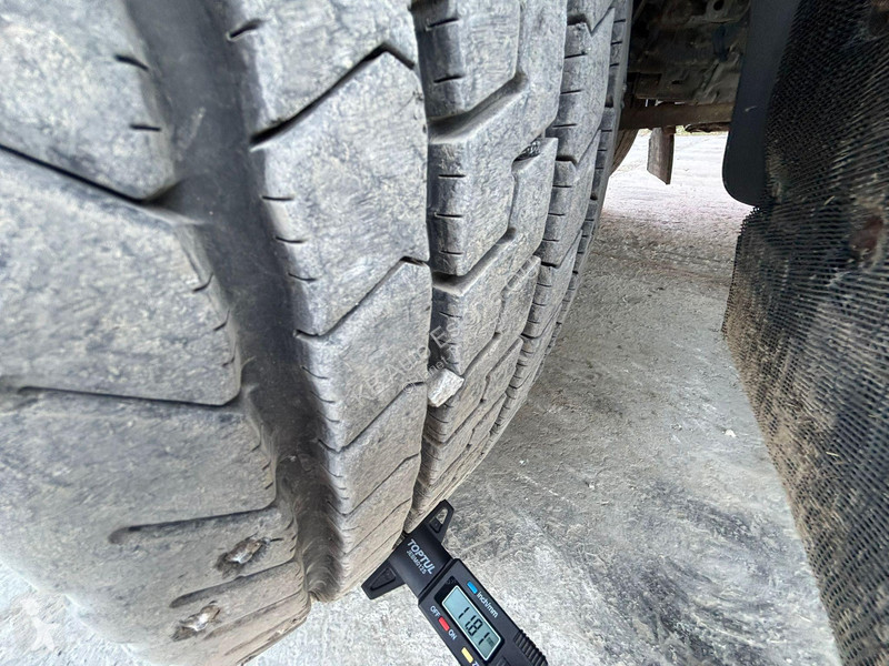 شاحنة Volvo FL 250 4x2 THERMOKING V-100 Max /...