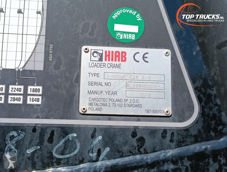 شاحنة MAN 35.360 8x2 - Hiab 22TM Crane, Machine...