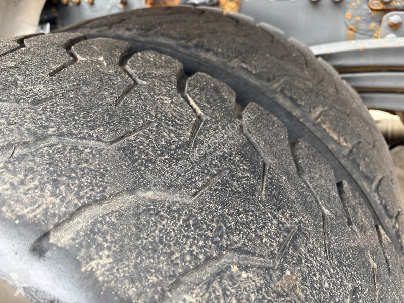 شاحنة Renault 370DXI + HMF 1430 K3 + 6X4 +...