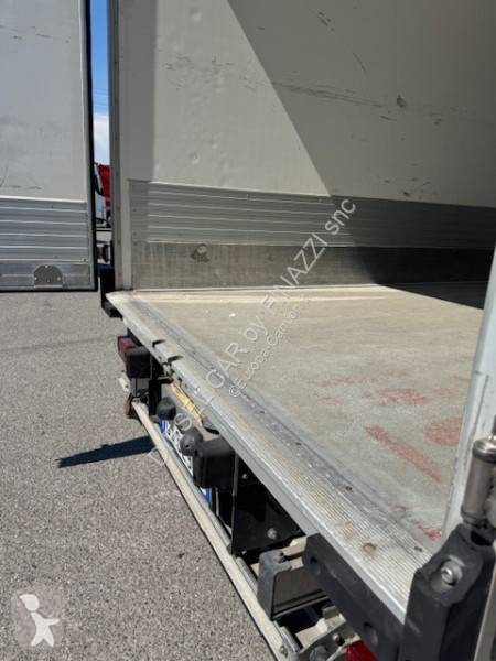 شاحنة Iveco