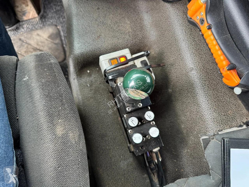 شاحنة DAF 6X2 - EURO 5 + VDL HOOK + LIFT AXLE