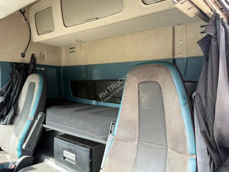 شاحنة Volvo 6X2 EURO 6 VDL 21T HOOK