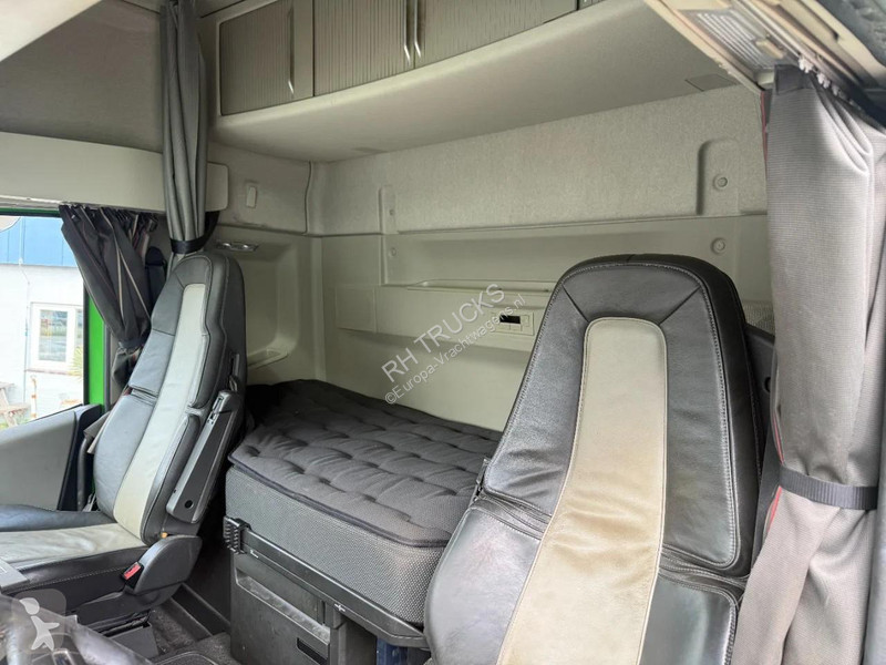 شاحنة Volvo 16550 8X2 EURO 6 + HIAB HOOKLIFT 20...
