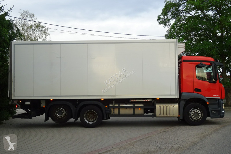 شاحنة Mercedes 2840 syp euro 6 kontener...