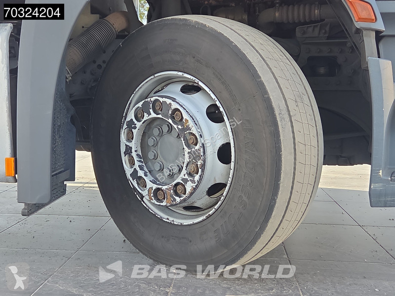 شاحنة Mercedes 1824 4X2 18 toneladas, 2000 kg,...