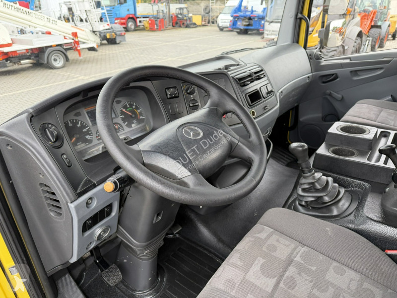 Camion Mercedes Zwyżka WUMAG WT 170 17m w bok...