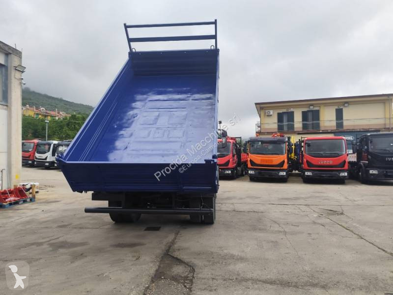 شاحنة Iveco