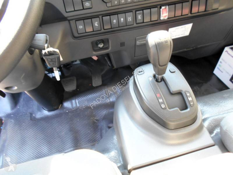 شاحنة Isuzu