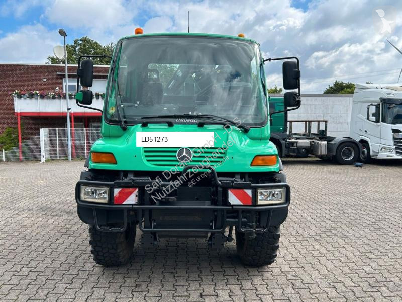 شاحنة Mercedes U400 + HIAB 122E 4x4