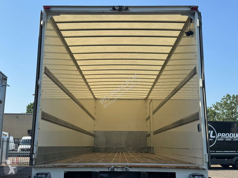 شاحنة DAF 320 19T+klep d'Hollandia 2000 KG