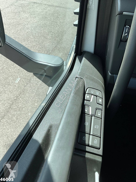 شاحنة Volvo 500 Euro 6 8x2 HMF 95 Tonmeter...