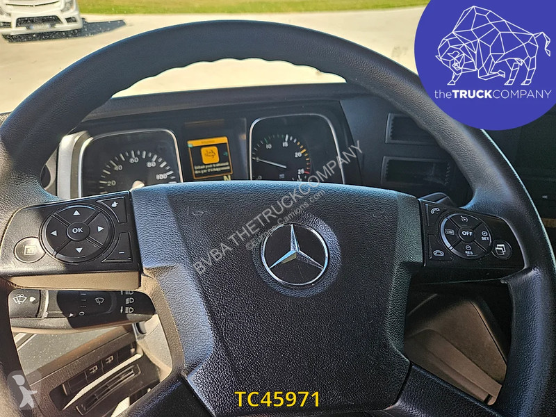 شاحنة Mercedes 2548