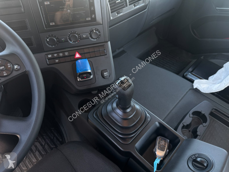 شاحنة Mercedes  3340 K 6X4