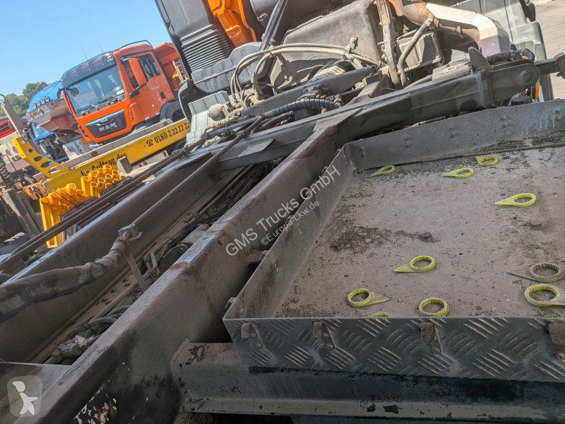 Camion MAN 28.400 / 6X4 + Lenkachse / E 5