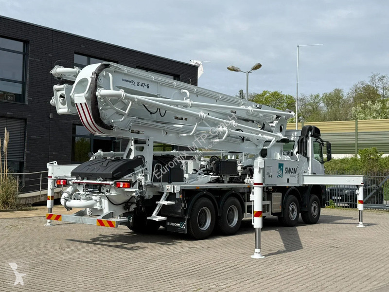 شاحنة Mercedes 4142 Mercedes-Benz 5 4542 8x4...