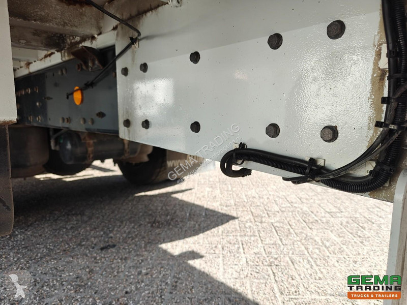 شاحنة Iveco 140E25 EuroCargo 4x2 Double Cab...