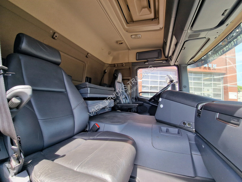 شاحنة Scania 280 4x2 - Box with sidedoors -...