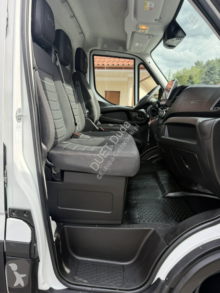 Camión Iveco 50C18 V
