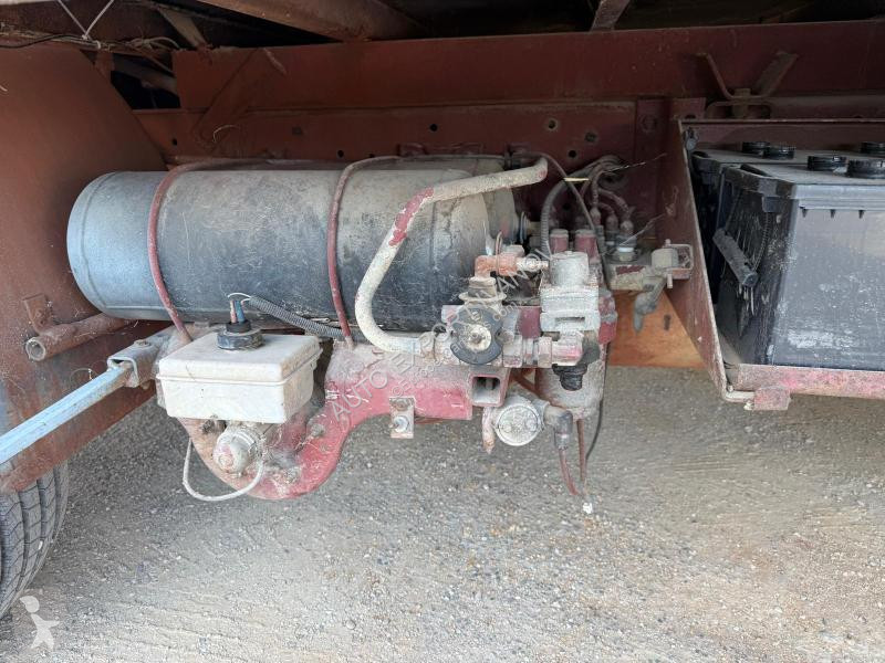 شاحنة Renault 230