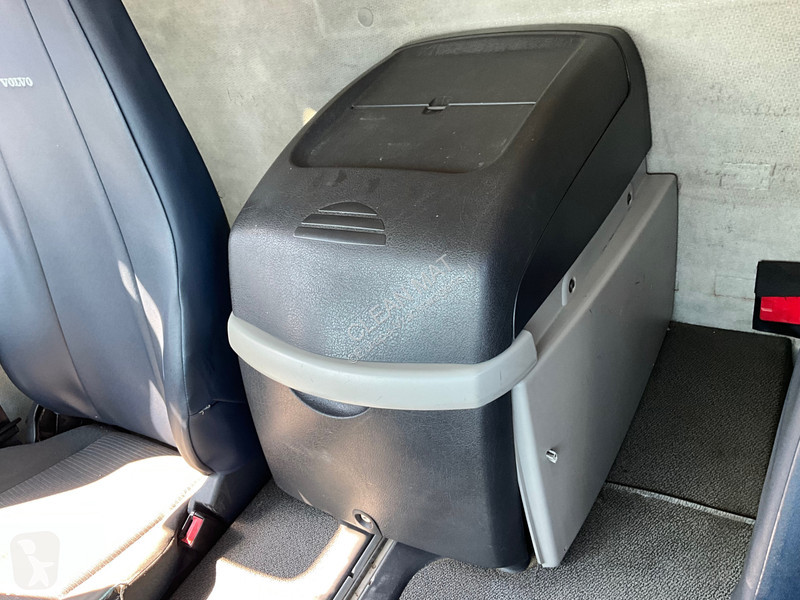 شاحنة Volvo FL 280 Euro 5 HMF 10 Tonmeter...