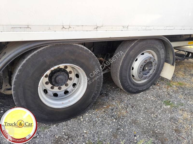 شاحنة Iveco