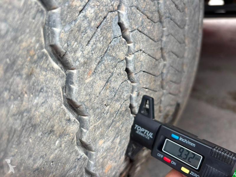 Camion Volvo FM 330 4x2 PK 12002 / PLATFORM...