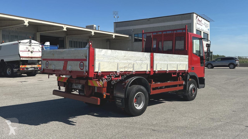 Camion Iveco 100E18 4X2
