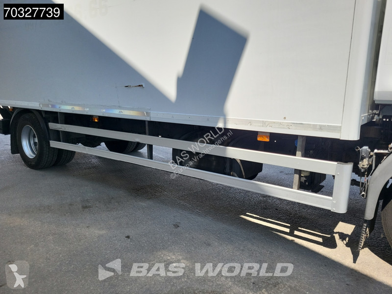 شاحنة Renault 270 4X2 18tonner Automatic 1500kg...